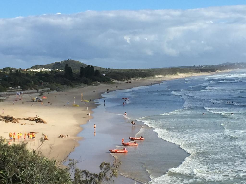 Endless Summer Resort Coolum Beach Exteriör bild